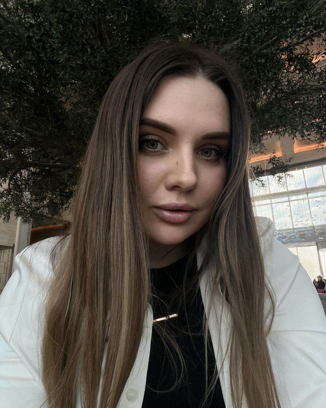 Александра Окул логотип