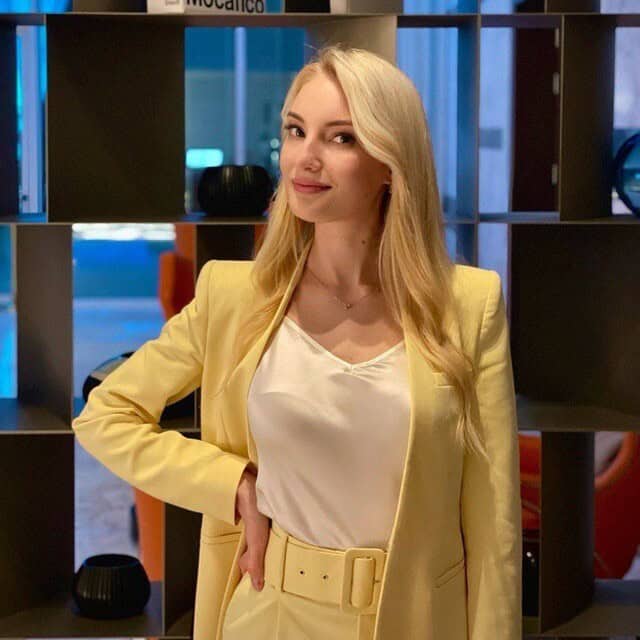 Ана Шульц логотип
