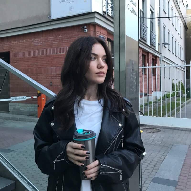 Полина Фетисова логотип