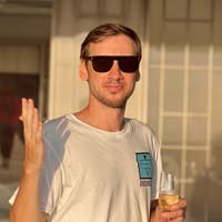 Вадим Корепов логотип