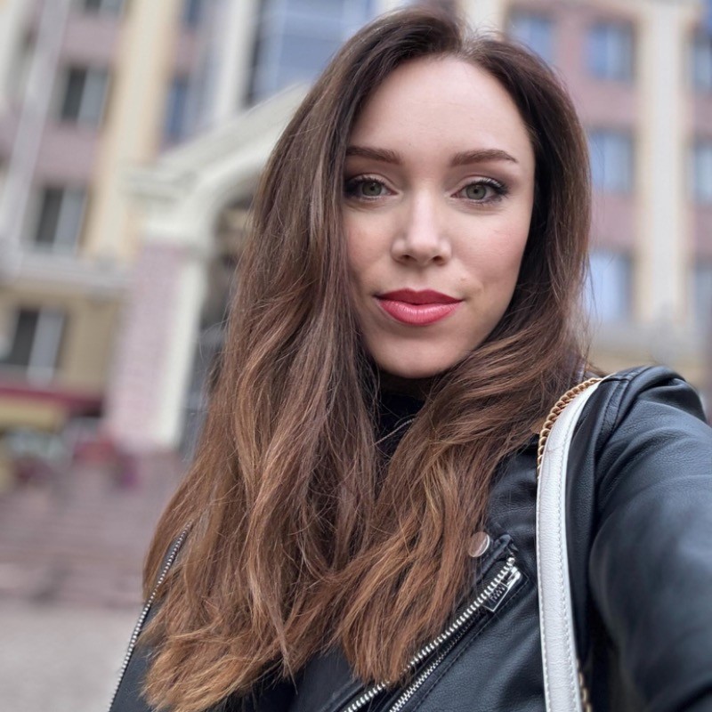 Юлия Шестакова